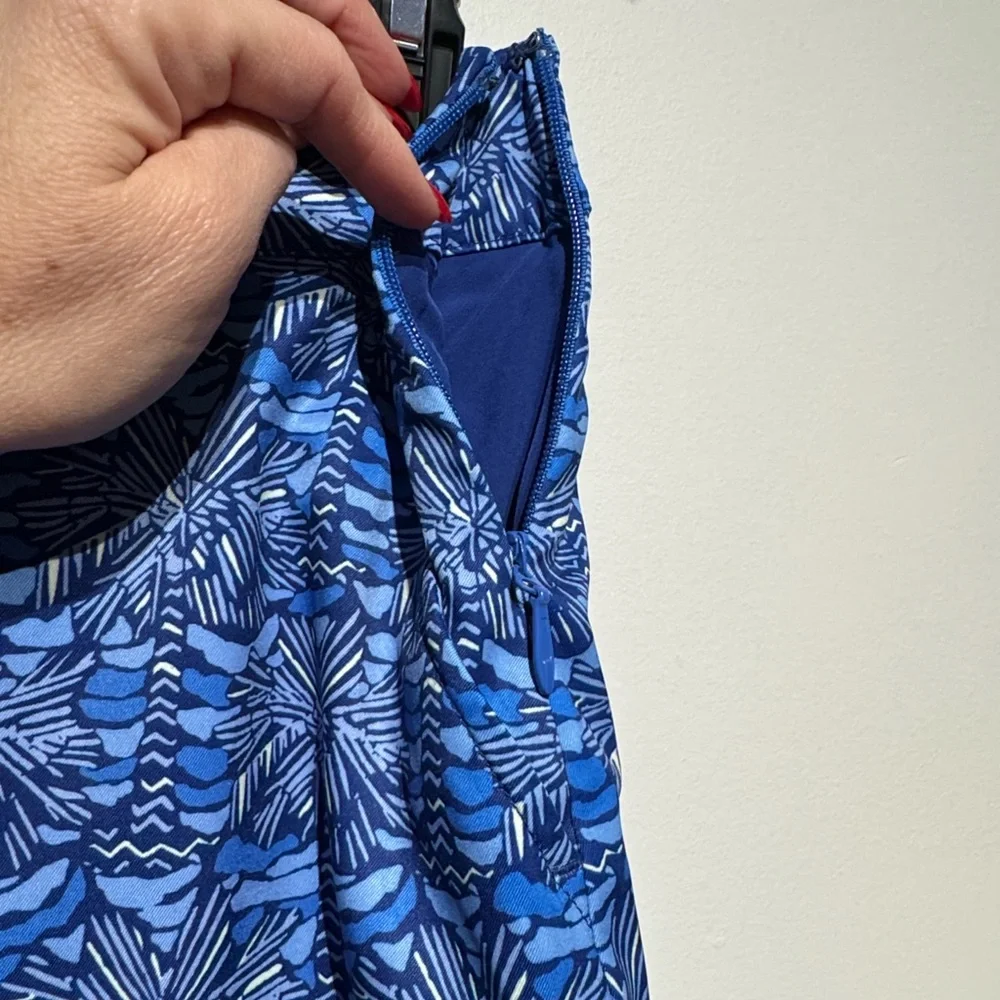 Vineyard Vines Women’s Royal Blue Ocean Palmetto Print Tennis/Golf Skort. Size 2